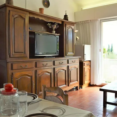 Apartamento 2 Pieces Avec Mezzanine Et Parking, Proche - - Fr-1-251-205 Le Lavandou